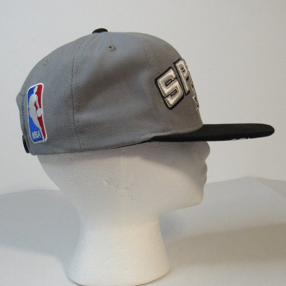 adidas NBA Youth San Antonio Spurs Hat/Cap - Picture 5 of 8